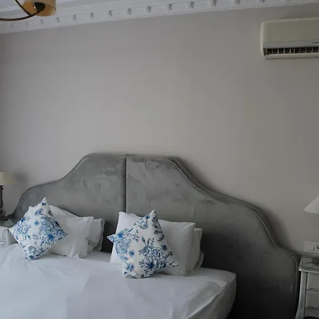 Szálloda Blanche & Garden Pool 3*