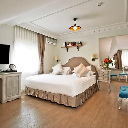 Blanche & Garden Pool 3* Isztambul