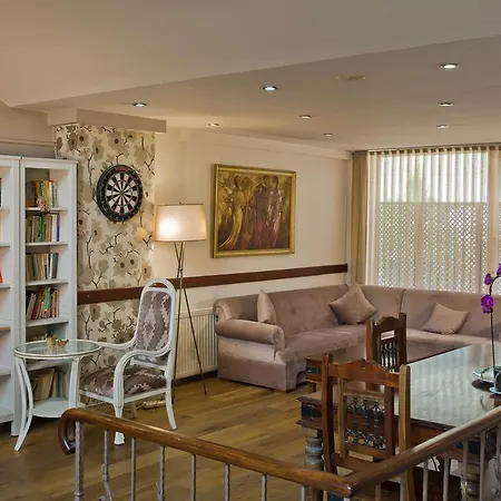 Hotel Blanche & Garden Pool Istanbul