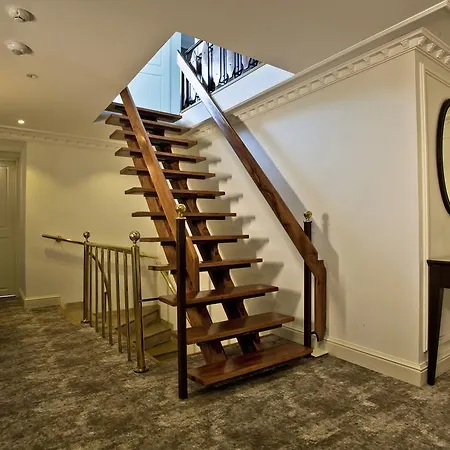 Blanche & Garden Pool Estambul