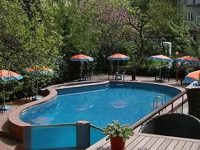 Blanche & Garden Pool Stambuł