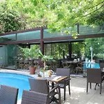 Hotel Blanche & Garden Pool