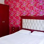 Hotel Blanche & Garden Pool 3*